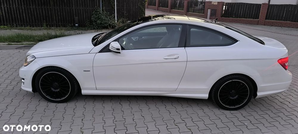 Mercedes-Benz Klasa C 250 Sport 7G-TRONIC - 28