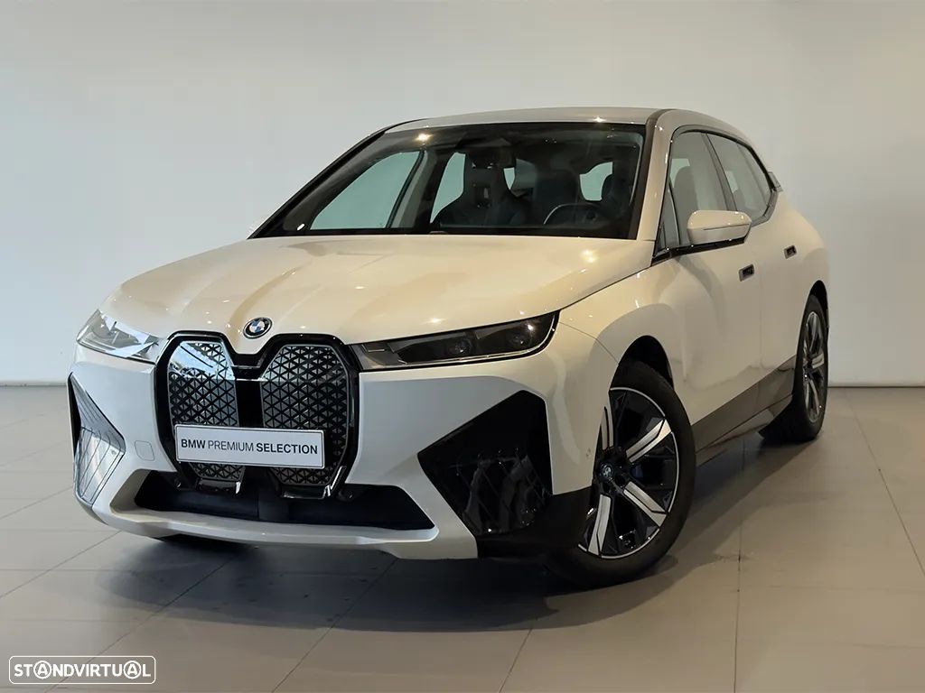 BMW iX xDrive 40 Pack Desportivo - 1