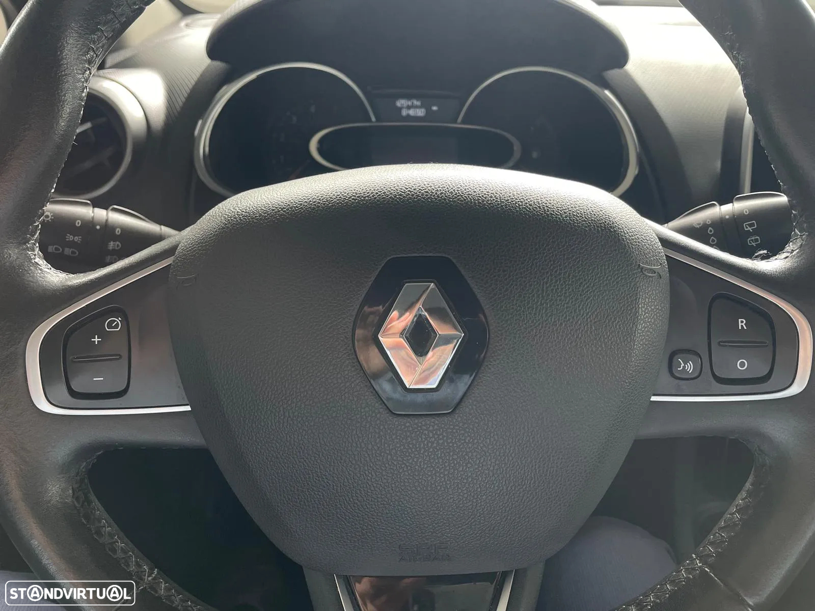 Renault Clio 1.5 dCi Limited EDition - 14