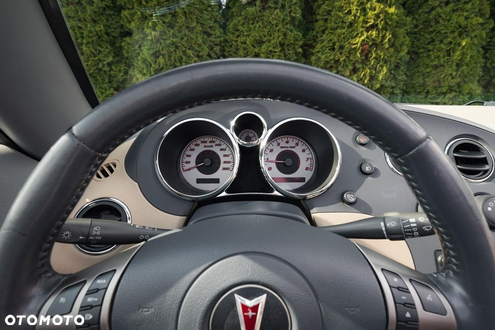 Pontiac Solstice - 29