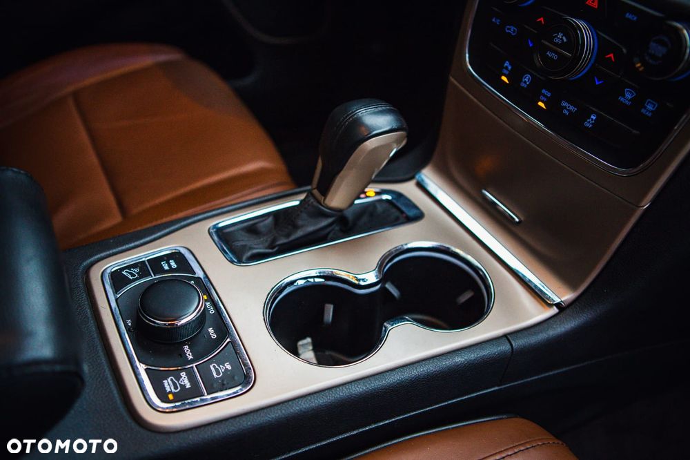 Jeep Grand Cherokee 3.6 V6 Overland Summit - 19