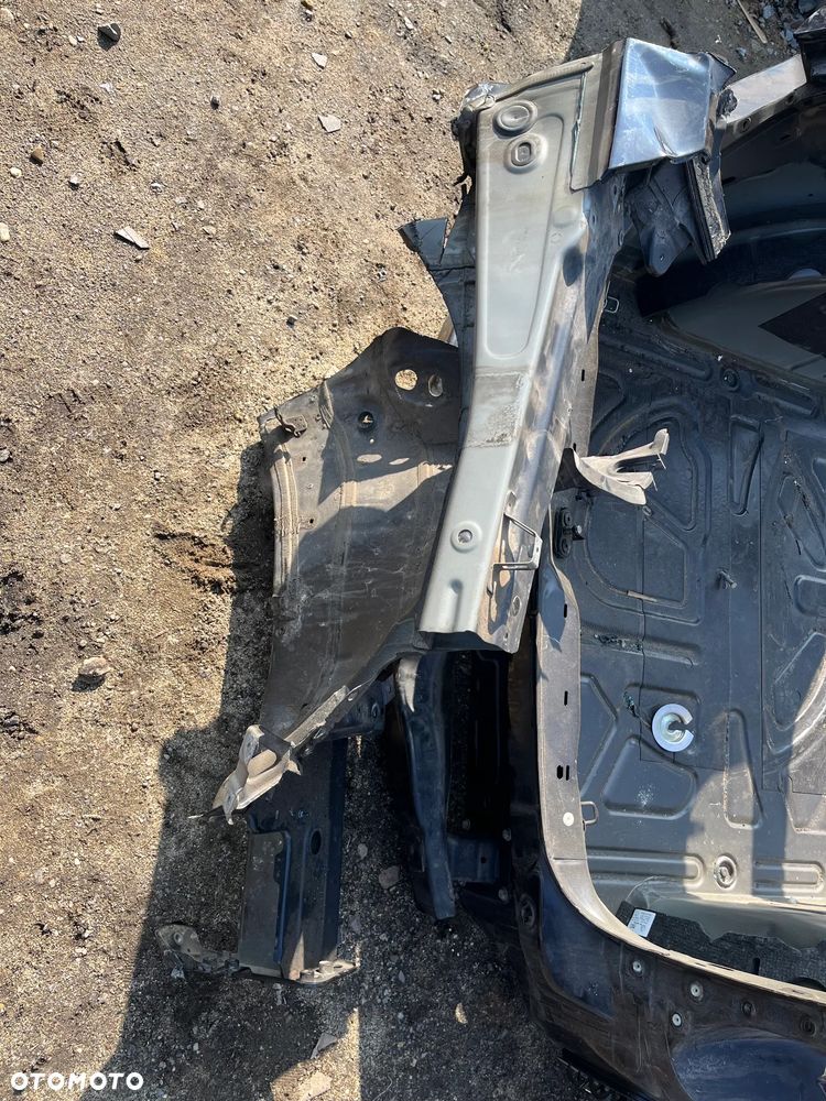 ĆWIARTKA PODŁUŻNICA FARTUCH PRAWY VW TIGUAN - 2