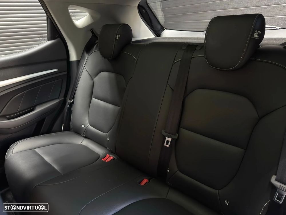 MG ZS EV 44.5 kWh Luxury - 25