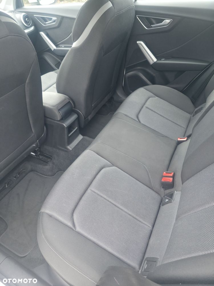Audi Q2 35 TFSI S tronic - 4
