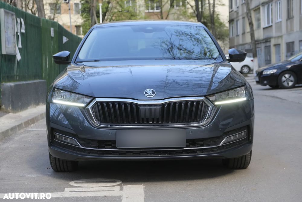 Skoda Octavia 2.0 TDI DSG Style - 1