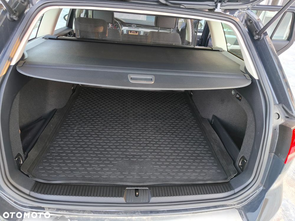 Volkswagen Passat 2.0 TDI SCR DSG Comfortline - 15