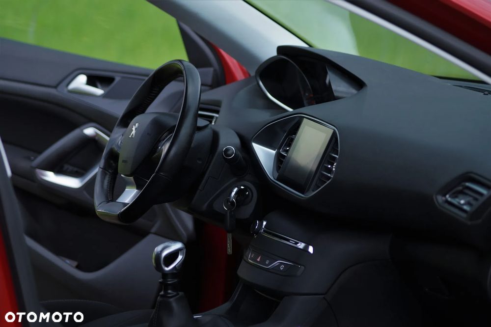 Peugeot 308 - 24