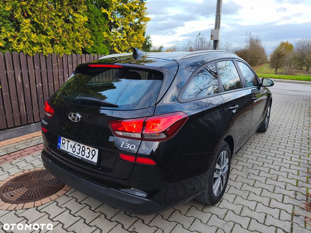 Hyundai i30 1.4 Trend - 8