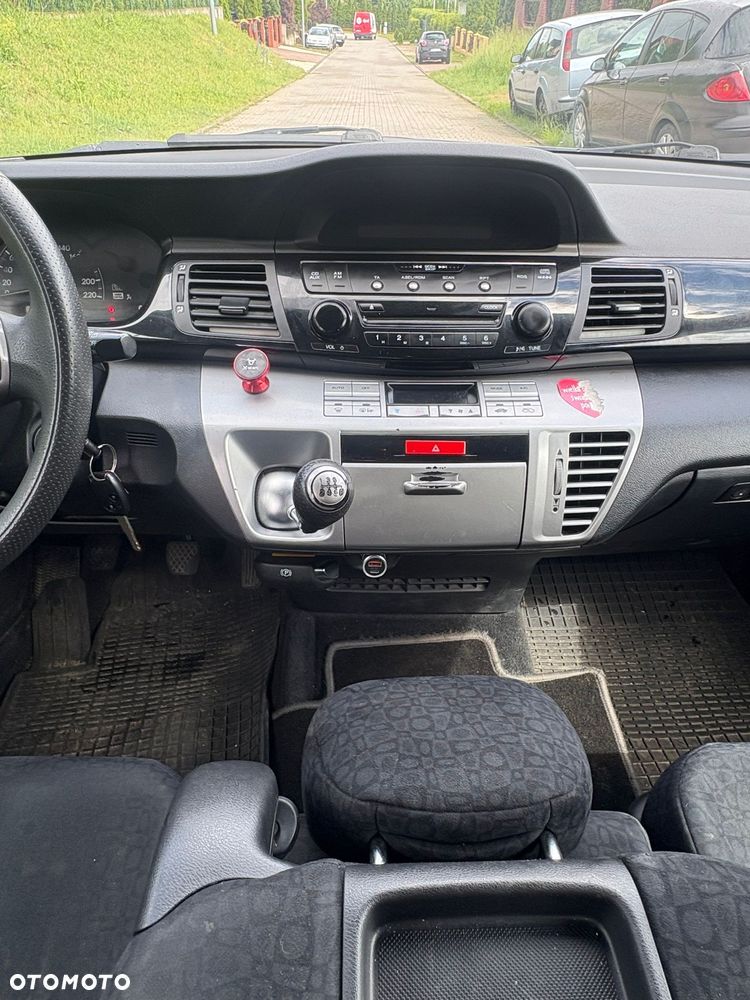 Honda FR-V 2.0 Comfort - 20