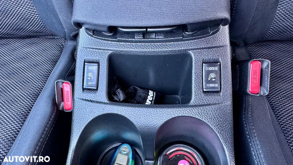Nissan Qashqai 1.5 DCI Start/Stop N-Connecta - 10