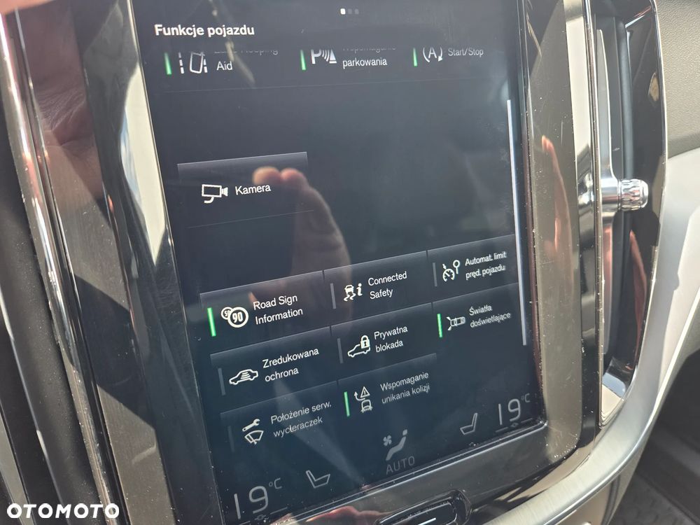 Volvo XC 60 D4 AWD Momentum - 21