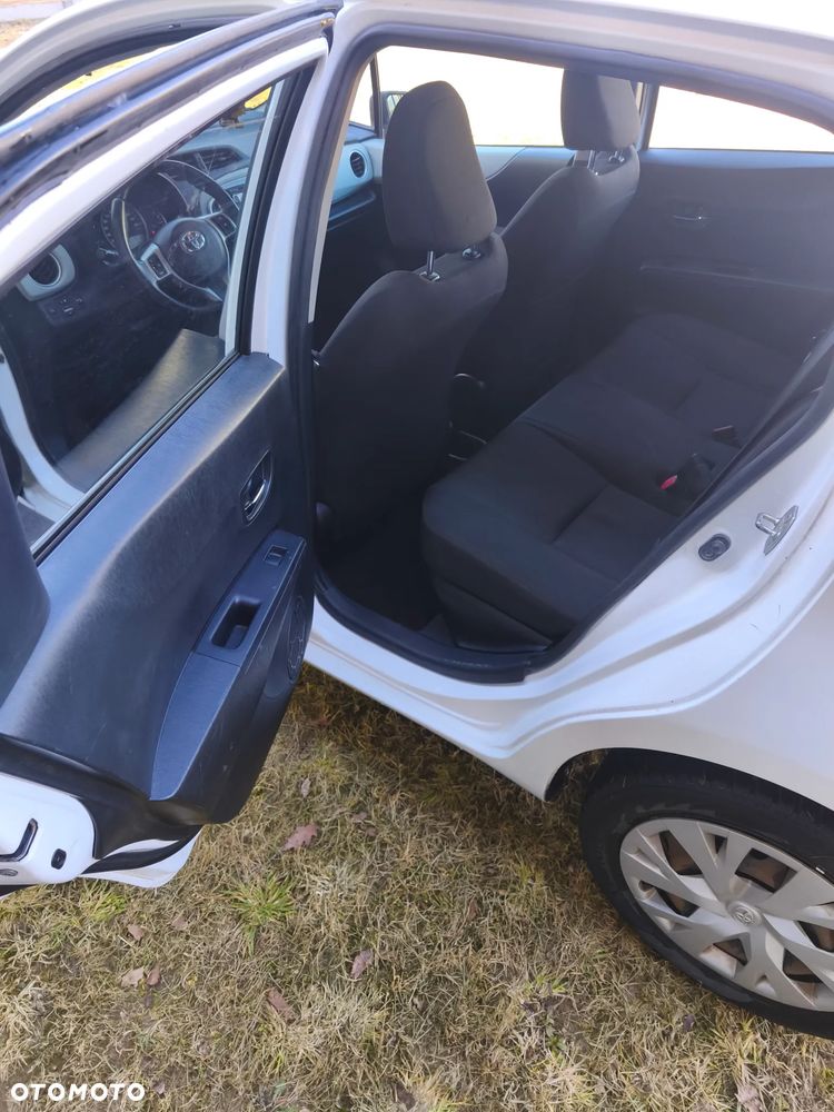 Toyota Yaris 1.5 VVT-i Comfort - 14