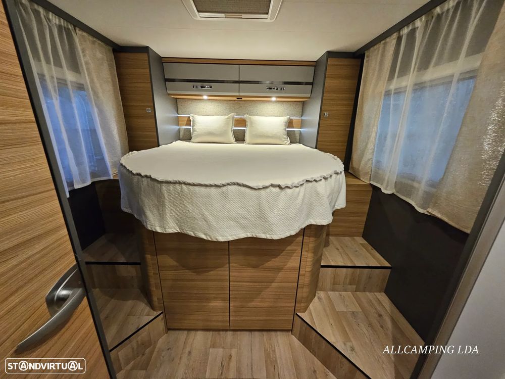 Dethleffs Trend Cama central+Basculante - 23