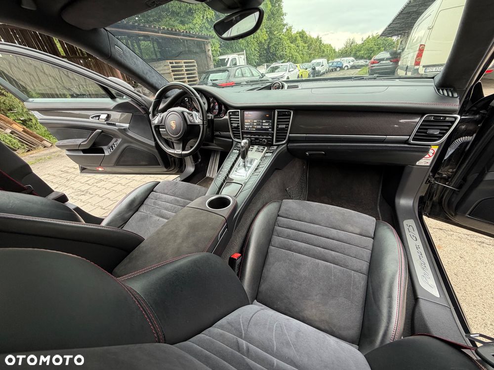 Porsche Panamera GTS - 11