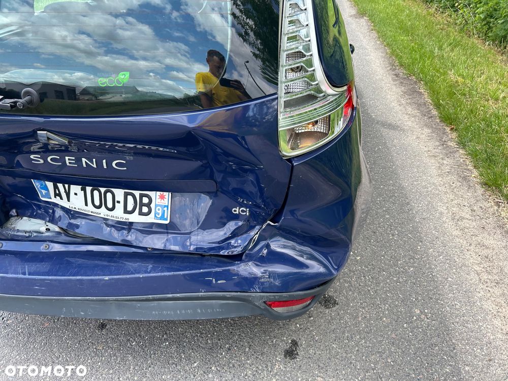 Renault Grand Scenic - 32