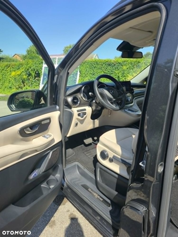 Mercedes-Benz Klasa V 300 d 4-Matic Avantgarde 9G-Tronic (d³ugi) - 11