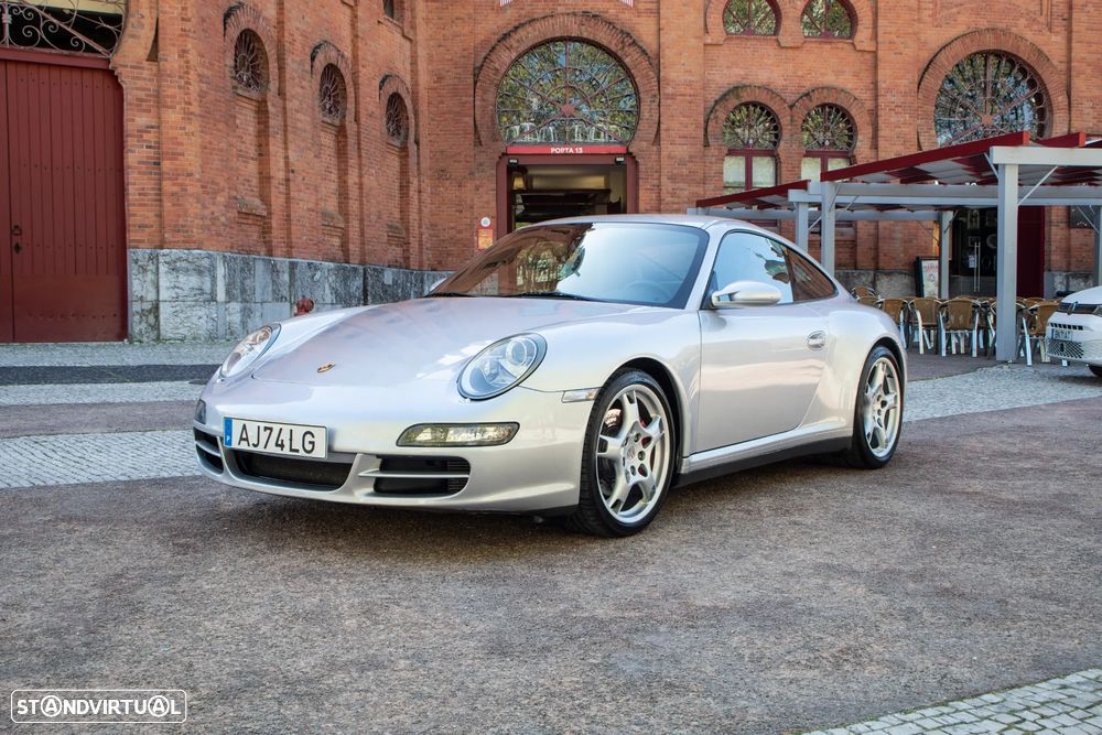 Porsche 911 Série F - 1