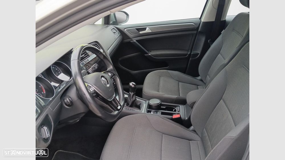 VW Golf Variant 1.6 TDi Confortline - 10