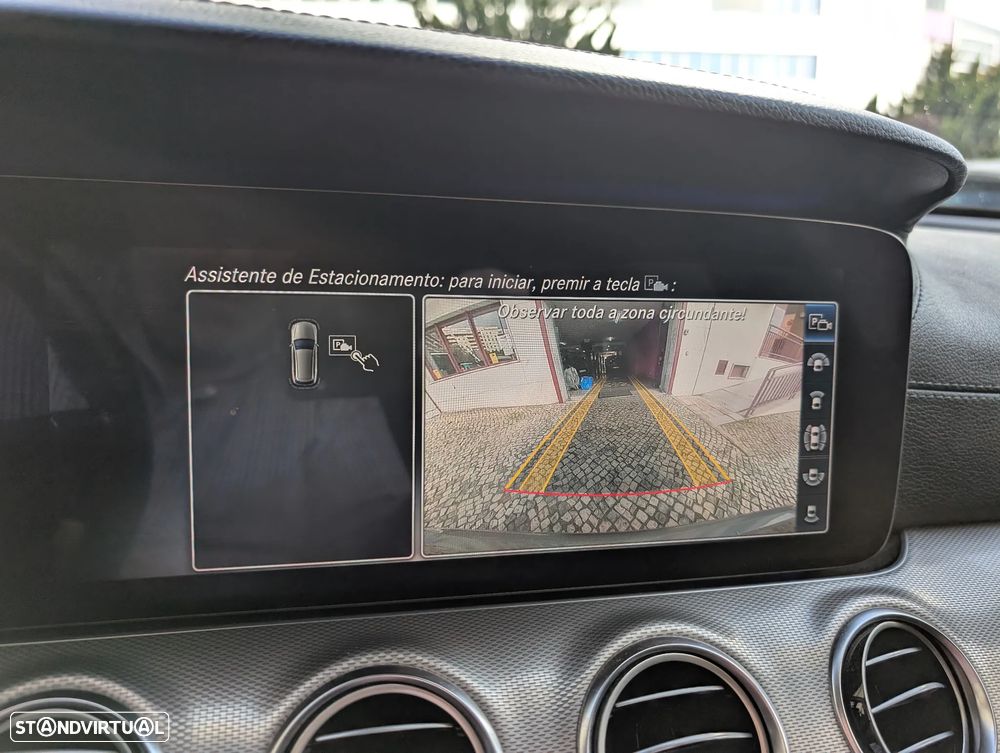 Mercedes-Benz E 300 d AMG - 25