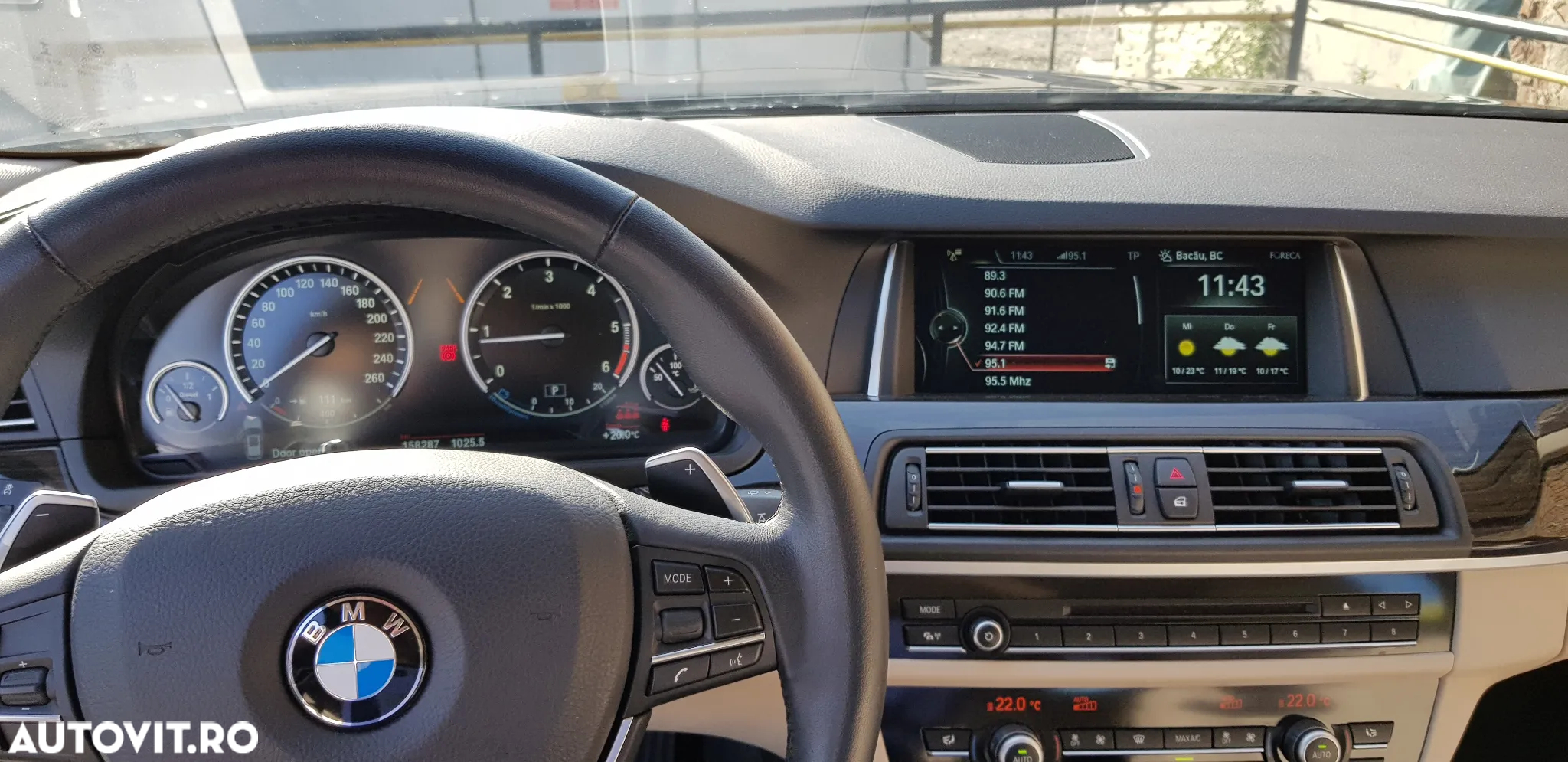BMW Seria 5 525d xDrive Sport-Aut. - 4