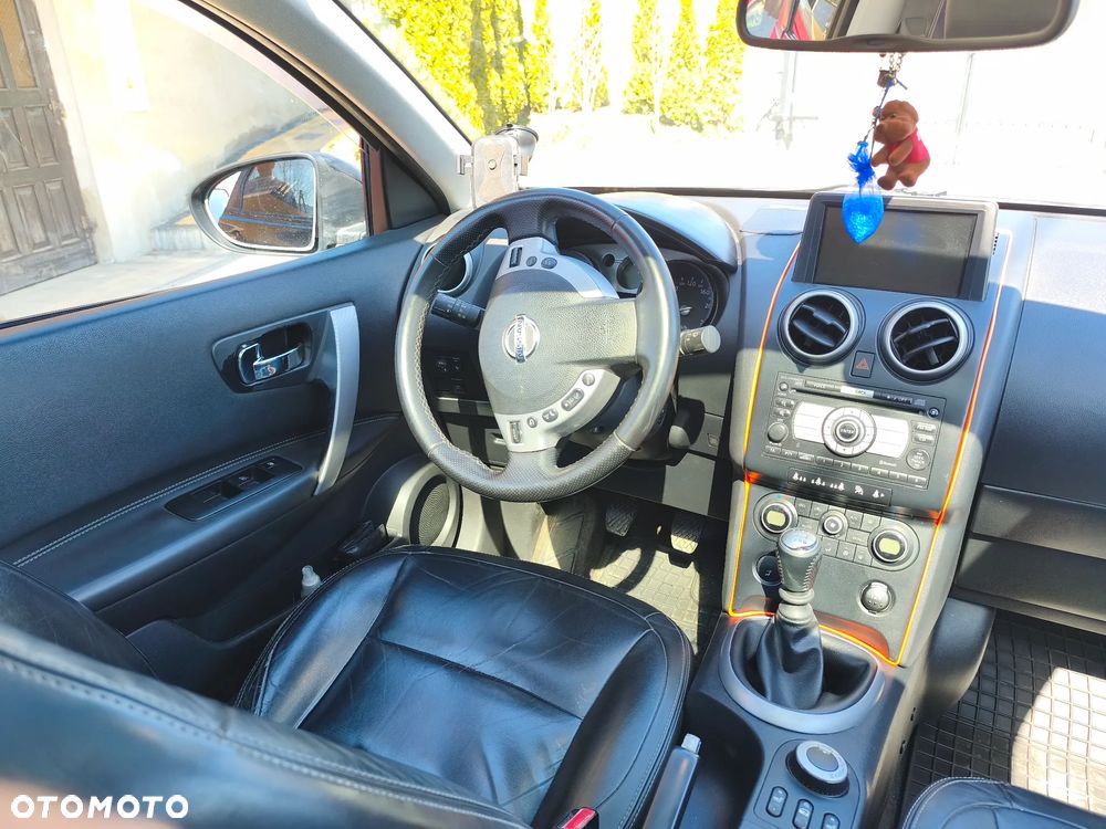 Nissan Qashqai 2.0 dCi 4x4 Tekna Premium - 15