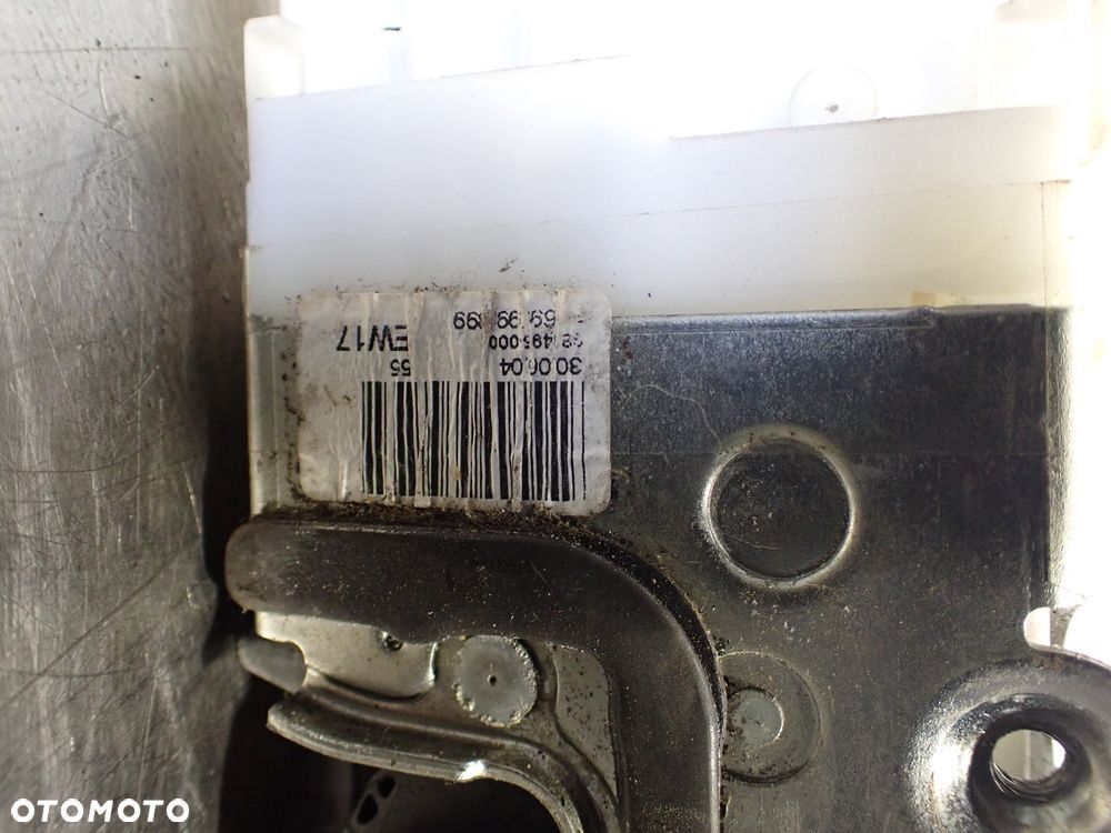 ZAMEK PRAWY TYŁ DRZWI MERCEDES W169 A200 A1697300635 - 4