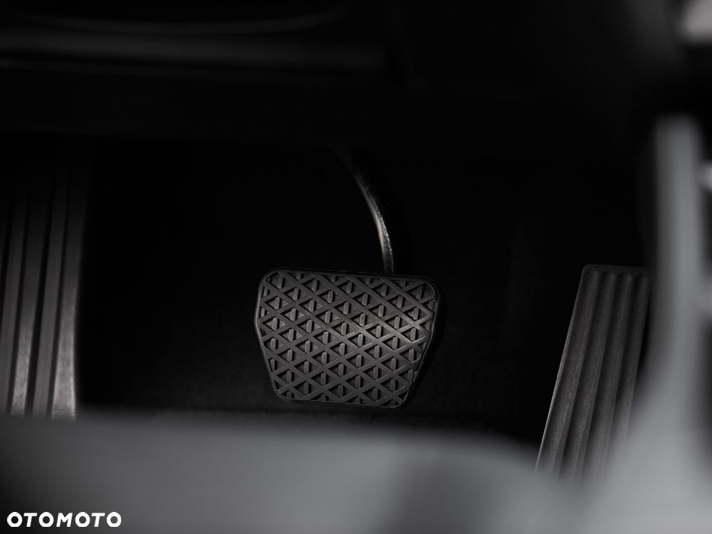 BMW Seria 5 528i xDrive - 10