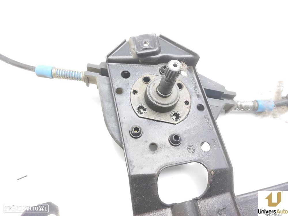 ELEVADOR DE VIDRO FRONTAL DIREITO VOLKSWAGEN GOLF III 1996 -1H08374028 - 3