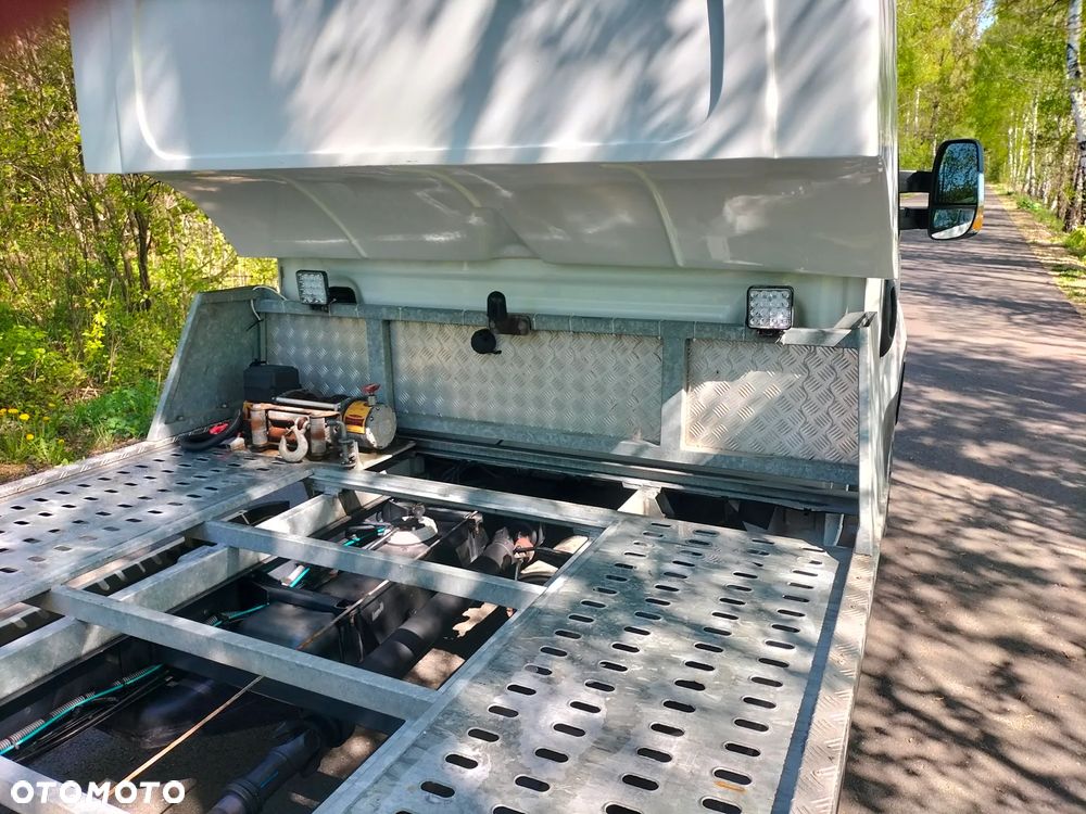 Iveco Daily - 24