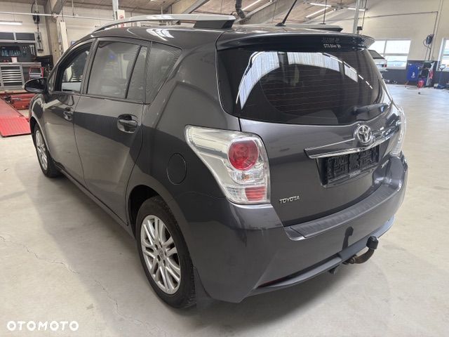 Toyota Verso 1.8 Premium EU5 7os - 3