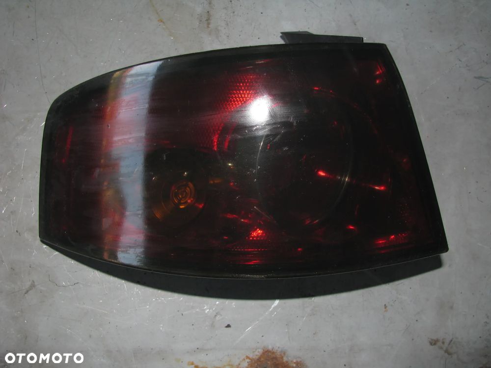 LAMPA PRAWA TYLNA SEAT IBIZA III 6L6945095A - 2