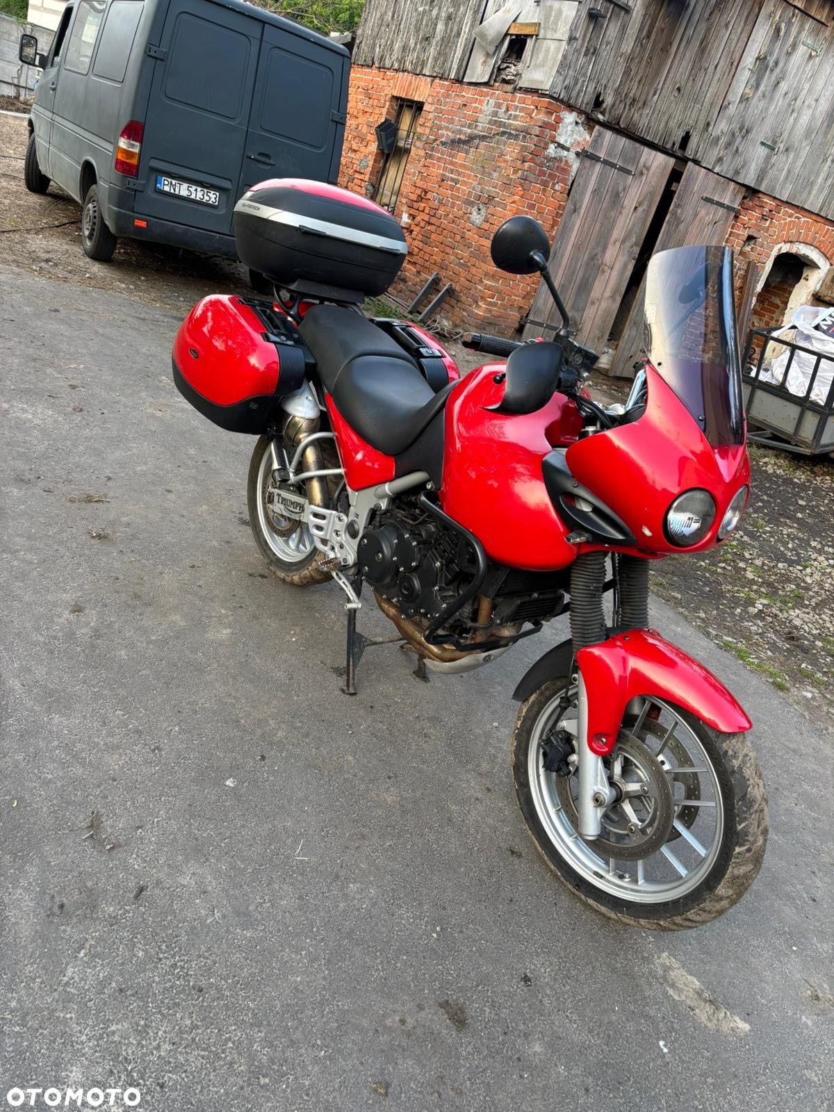 Triumph Tiger - 1
