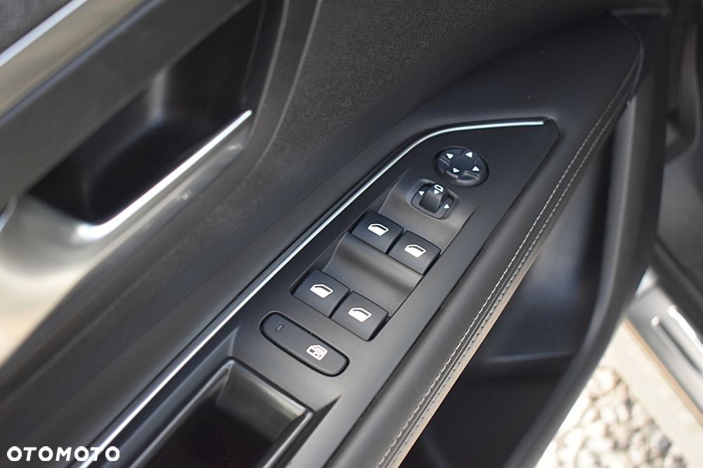 Peugeot 3008 BlueHDi 120 EAT6 Stop & Start Allure - 27