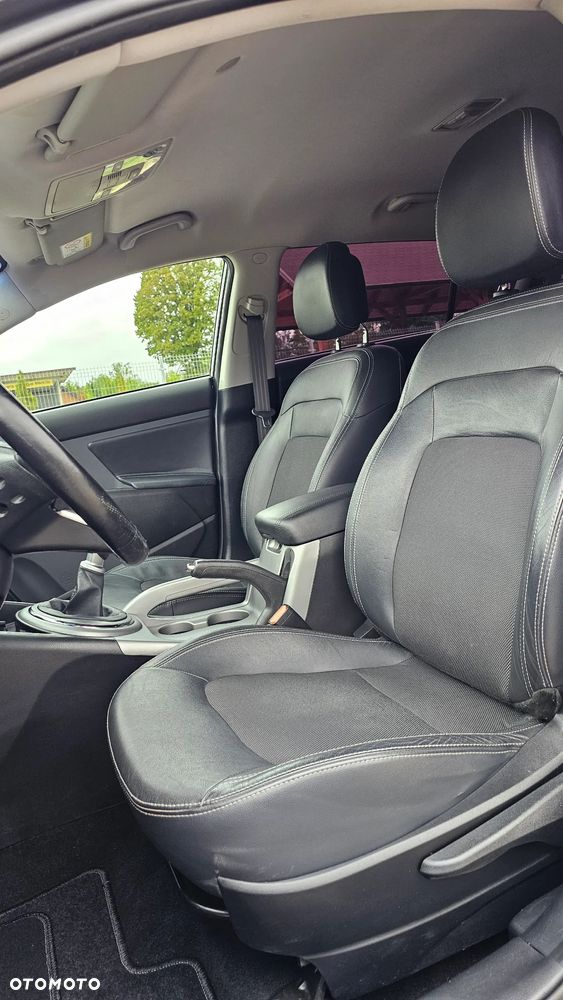 Kia Sportage 2.0 CRDI 2WD Spirit - 24