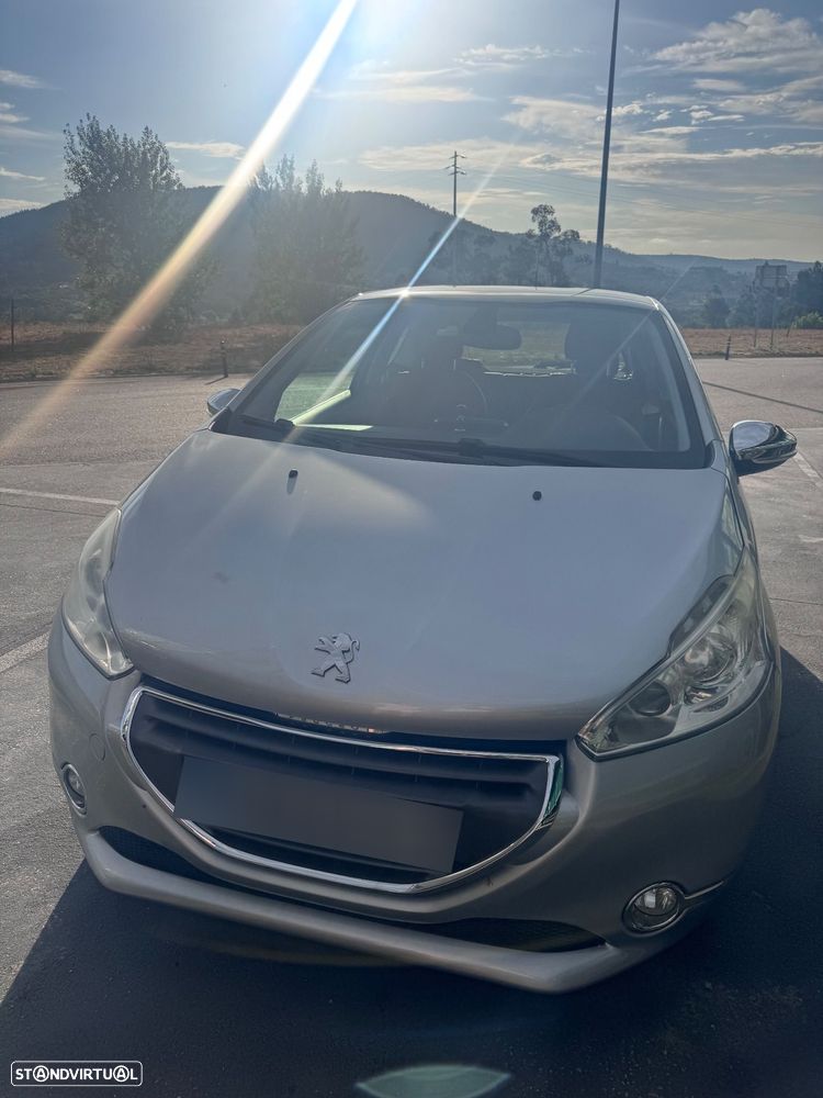 Peugeot 208 82 PureTech Style - 1