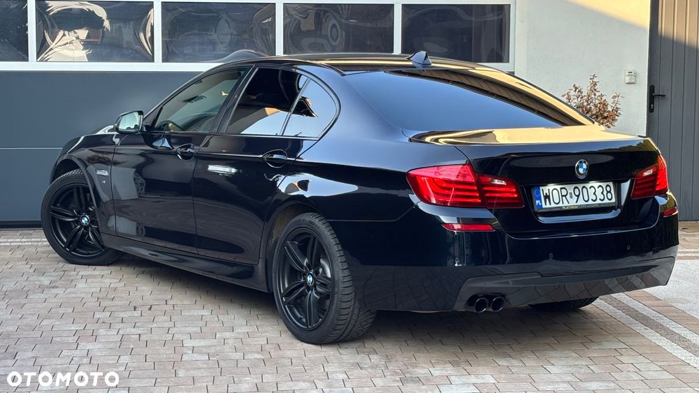 BMW Seria 5 525d xDrive - 36