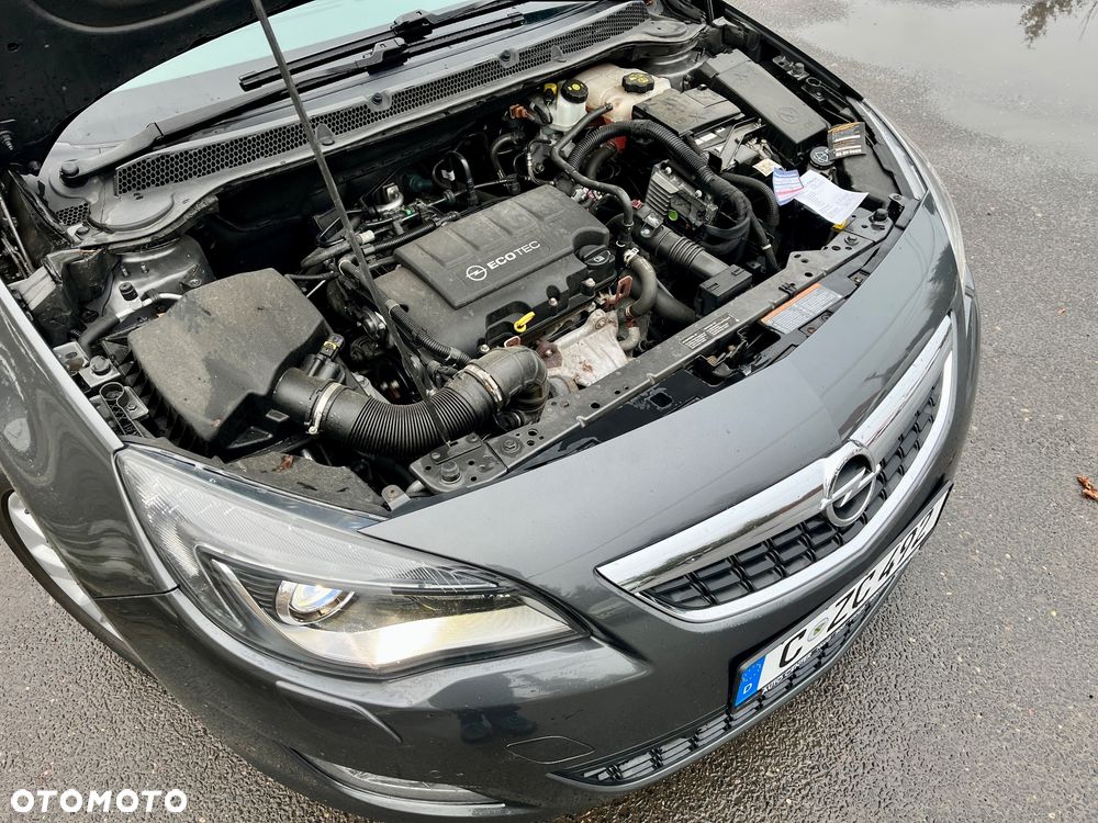 Opel Astra 1.4 Turbo Cosmo - 21
