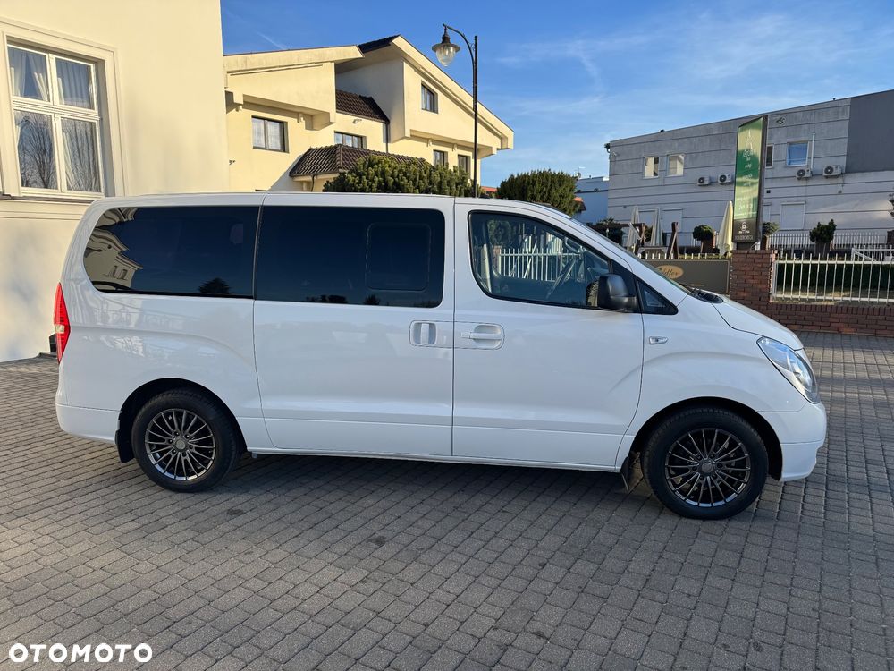Hyundai H-1 Cargo teilverglast Autm HK - 7