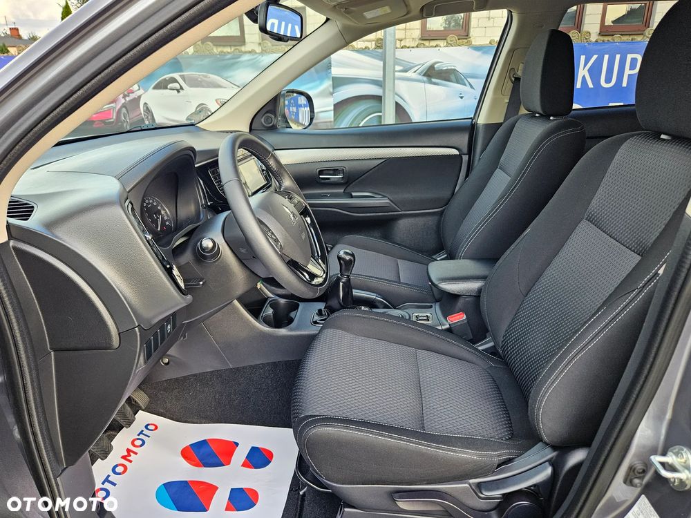 Mitsubishi Outlander 2.0 City Style 2WD - 21