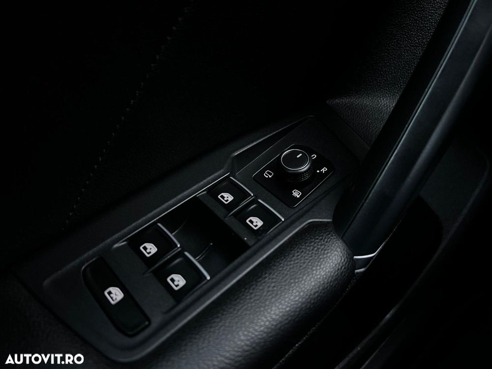 Volkswagen Tiguan - 30