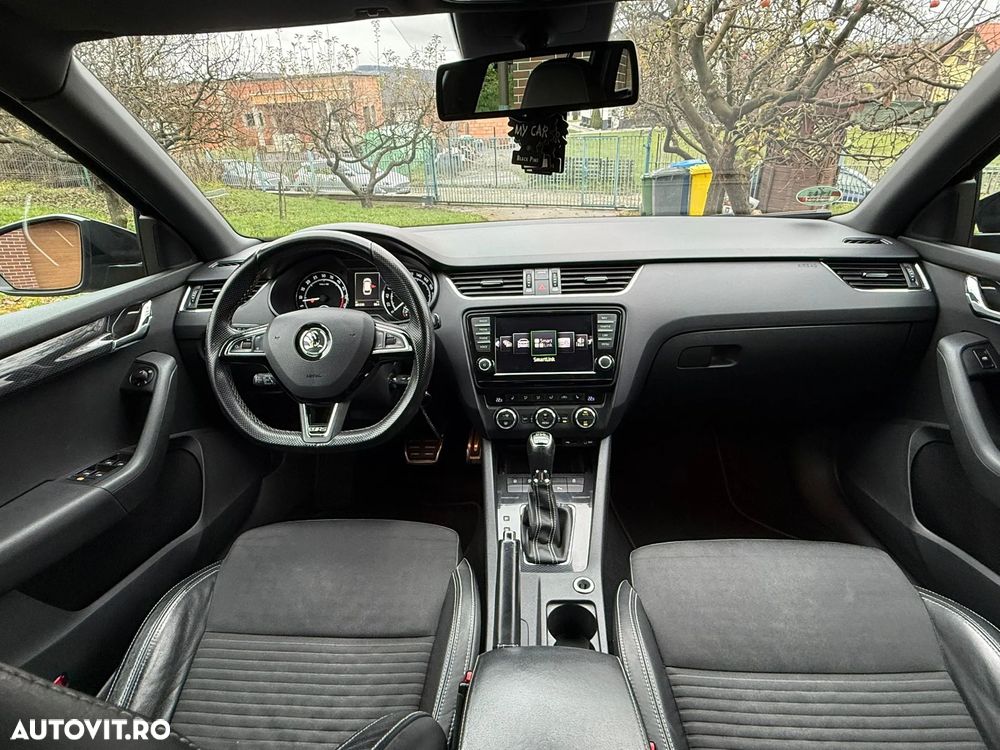 Skoda Octavia Combi 2.0 TDI 4x4 DSG RS - 3
