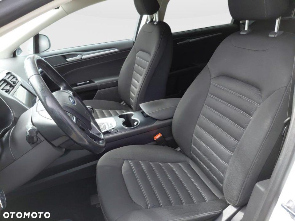 Ford Mondeo - 9