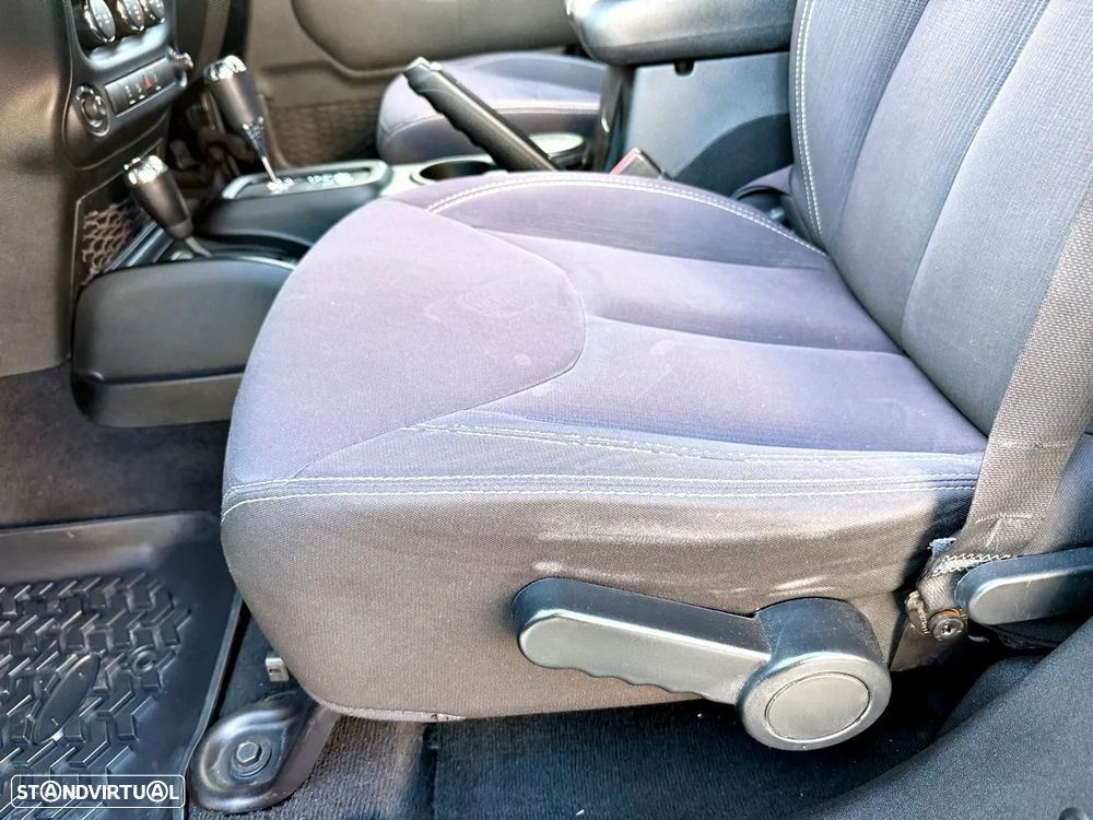 Jeep Wrangler Unlimited 2.8 CRD ATX Sahara Adventure Edition - 20