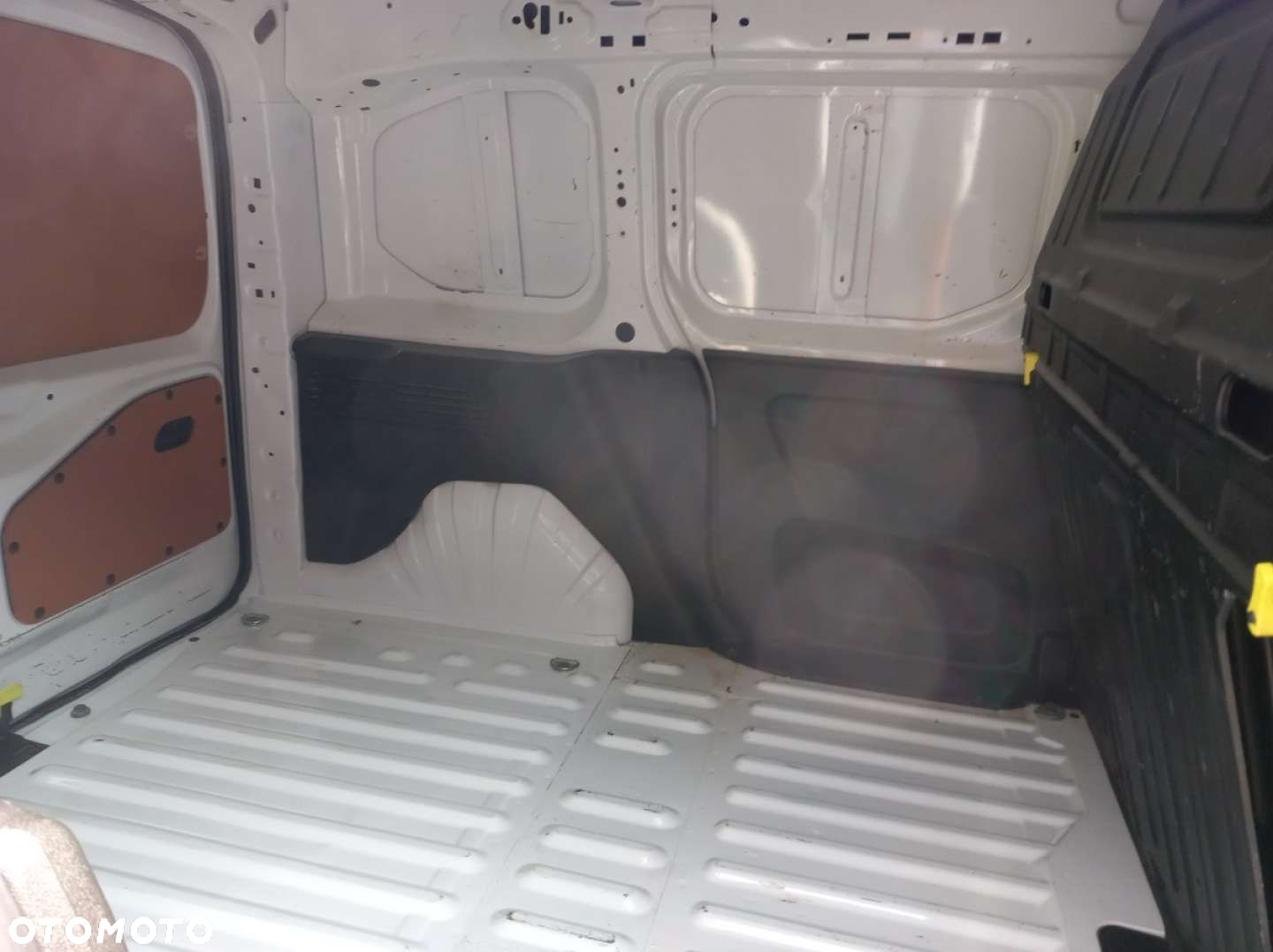 Citroën BERLINGO - 11