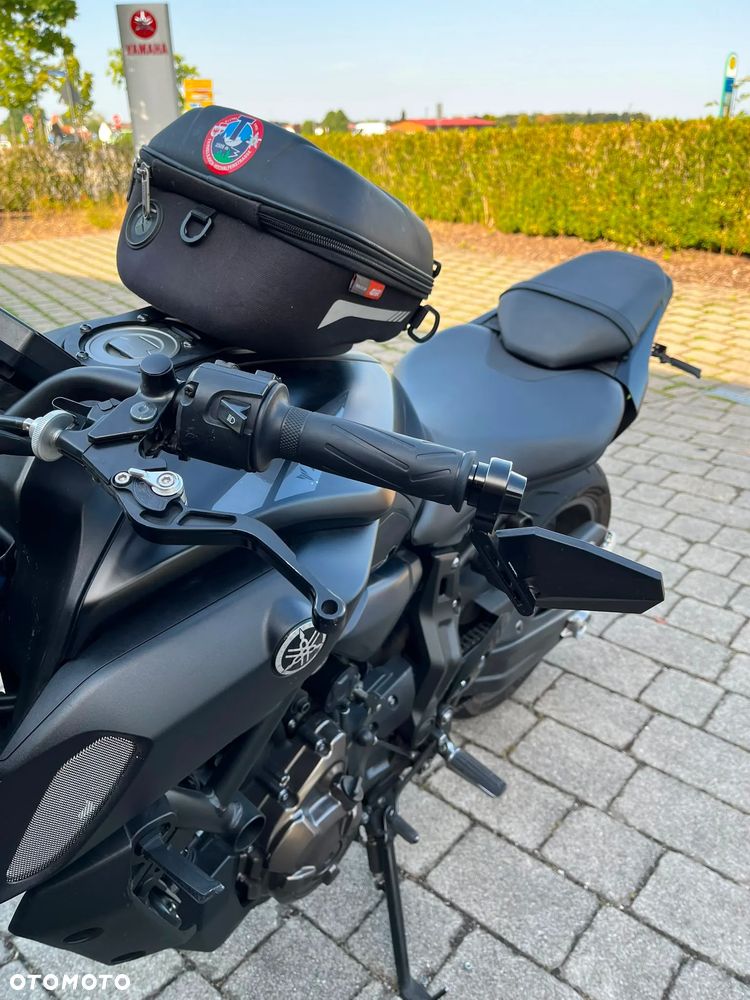 Yamaha MT - 6