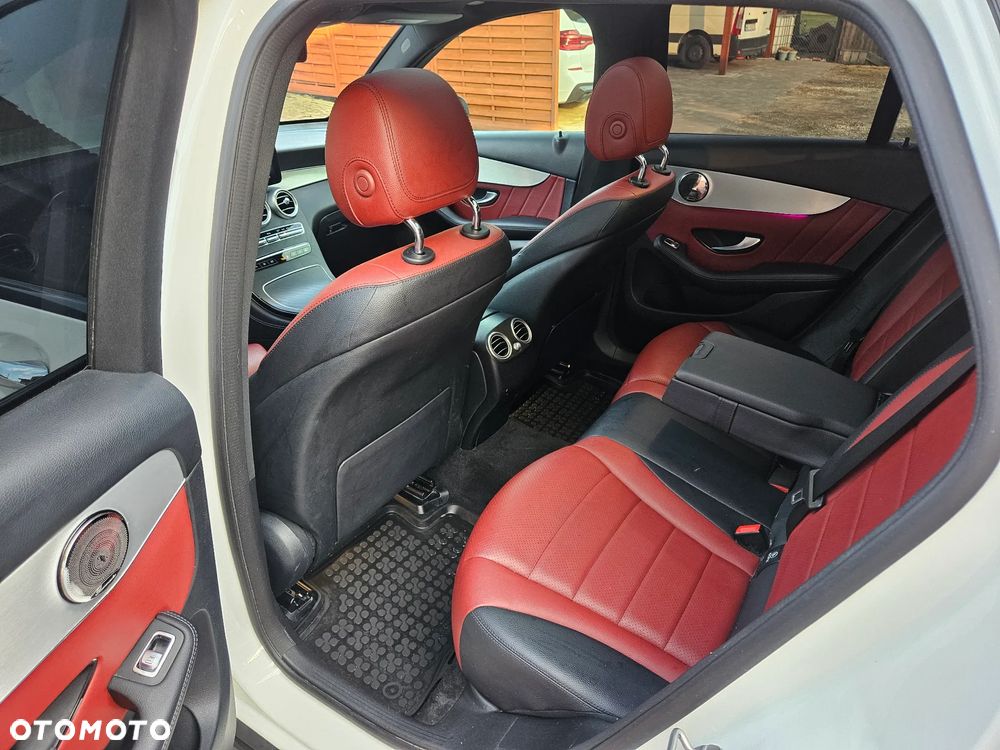 Mercedes-Benz GLC - 9