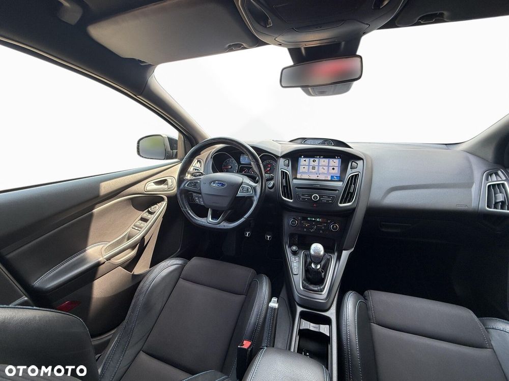 Ford Focus - 16
