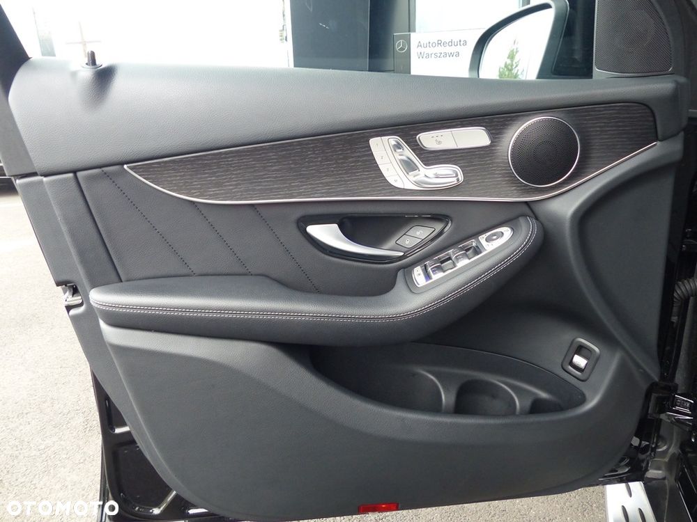 Mercedes-Benz GLC 200 4Matic 9G-TRONIC AMG Line - 14