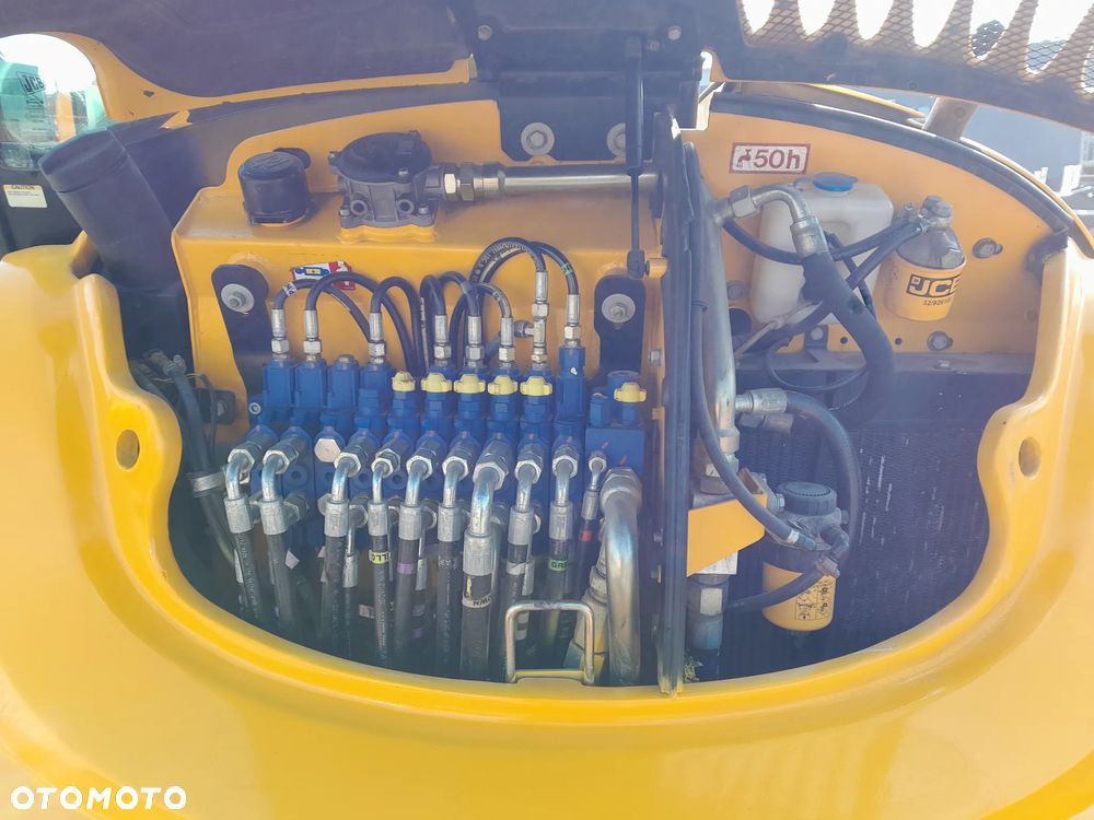 JCB 8065 RTS - 20