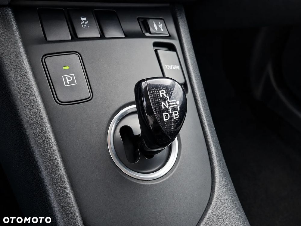 Toyota Auris Hybrid 135 Selection - 20